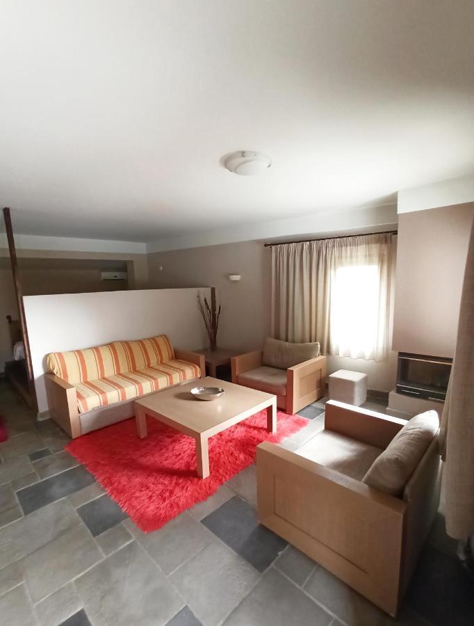 Guesthouse Vasiliki 스테니 디르피오스 외부 사진