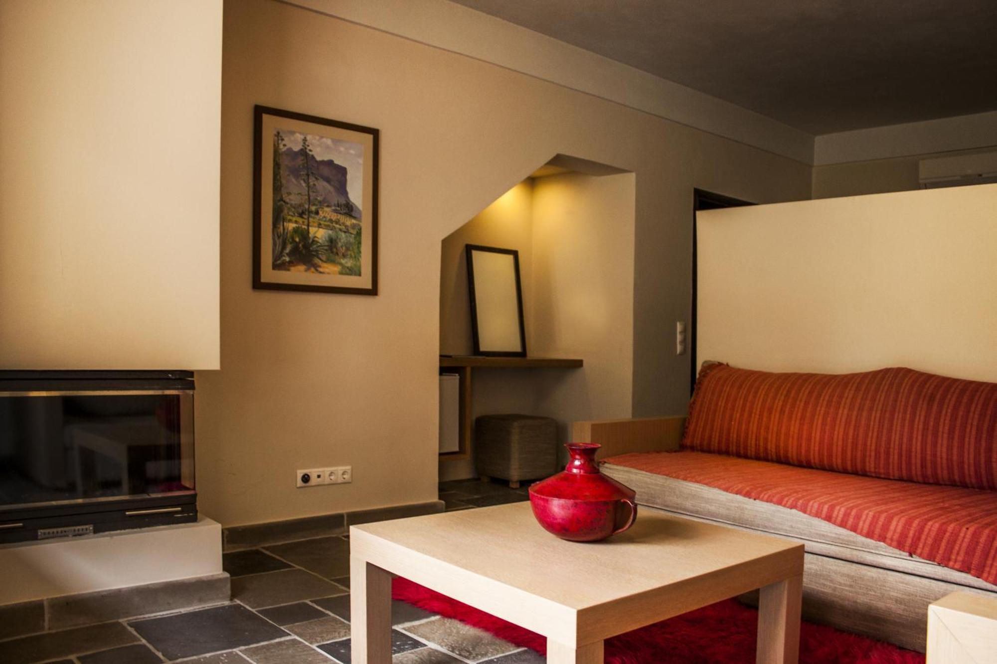 Guesthouse Vasiliki 스테니 디르피오스 외부 사진