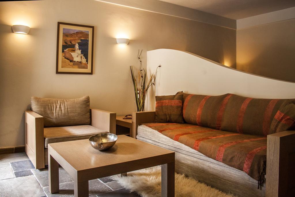 Guesthouse Vasiliki 스테니 디르피오스 외부 사진